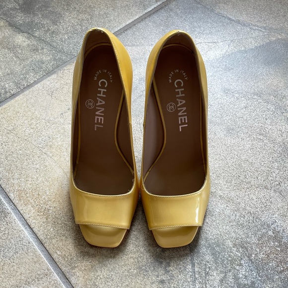 Vintage Chanel Yellow Open Toe Heels - Picture 2 of 8